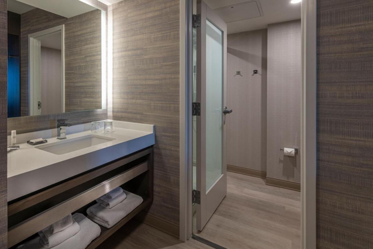מלון Wichita Marriott מראה חיצוני תמונה