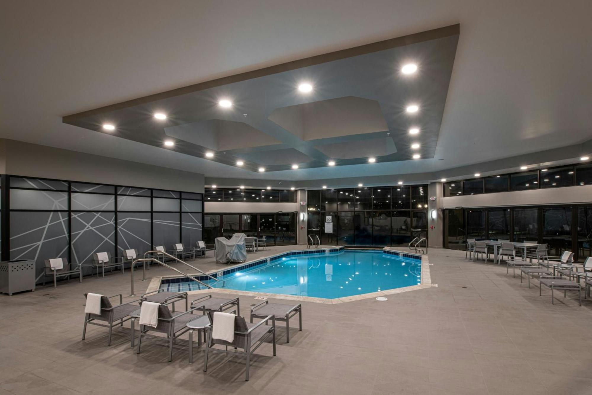 מלון Wichita Marriott מראה חיצוני תמונה