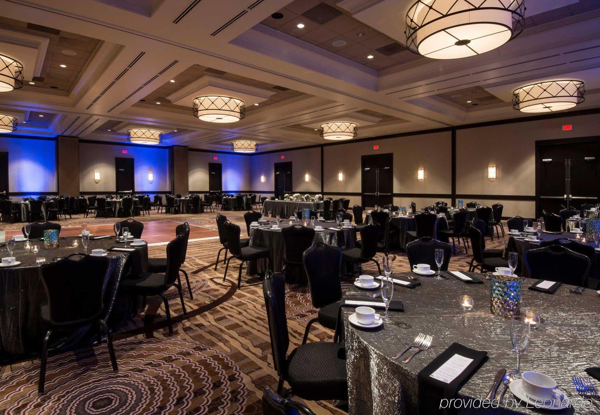מלון Wichita Marriott מראה חיצוני תמונה